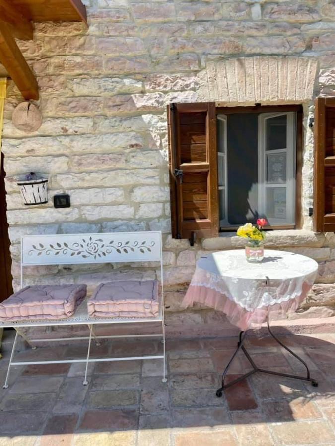 B&B Il Poggetto Serra SantʼAbbondio Zewnętrze zdjęcie